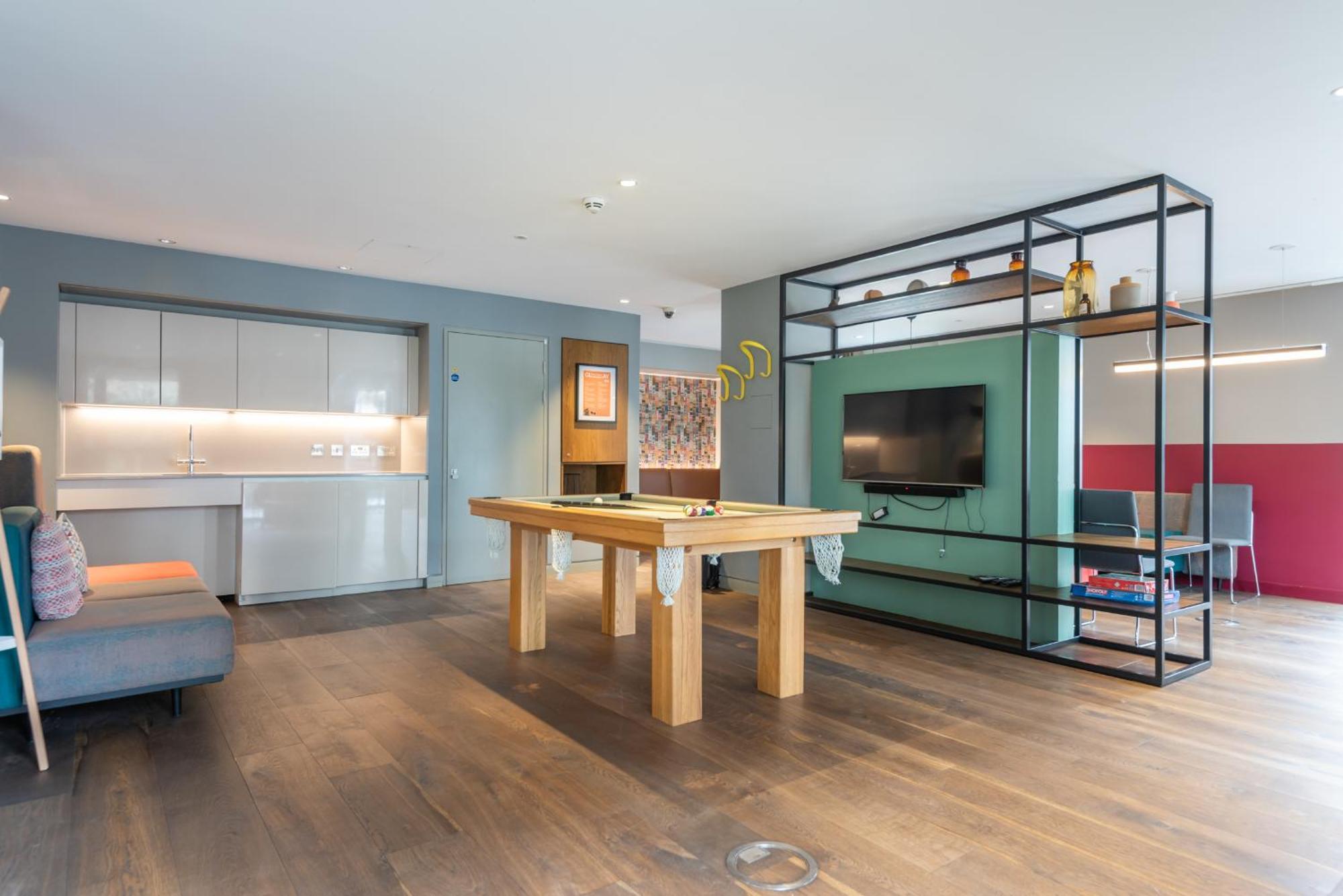 Montana - Modern Comfort & Prime Location Apartamento Londres