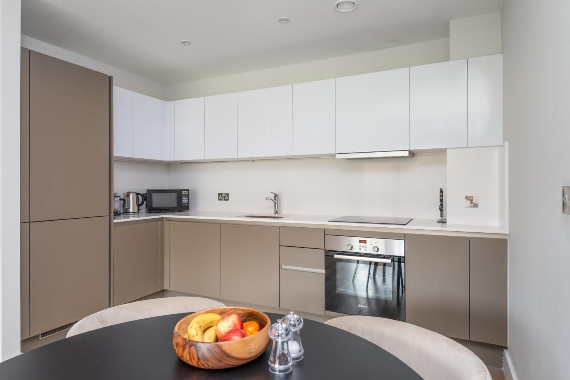 Montana - Modern Comfort & Prime Location Apartamento Londres